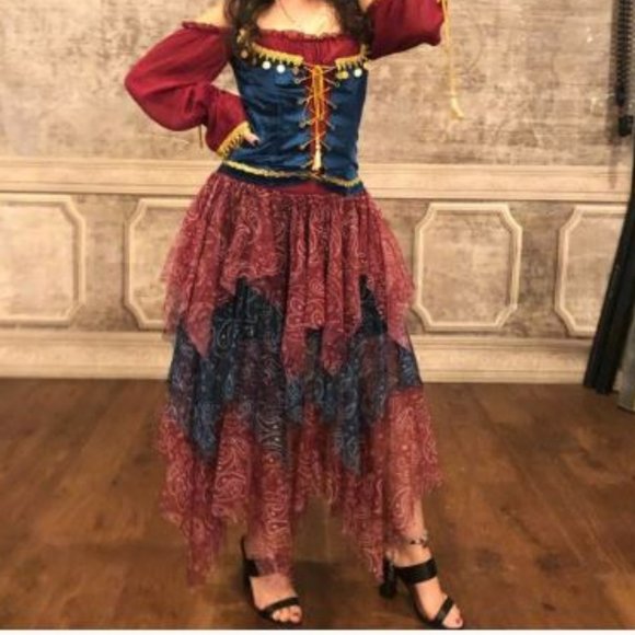 Gypsy costume - Picture 1 of 6